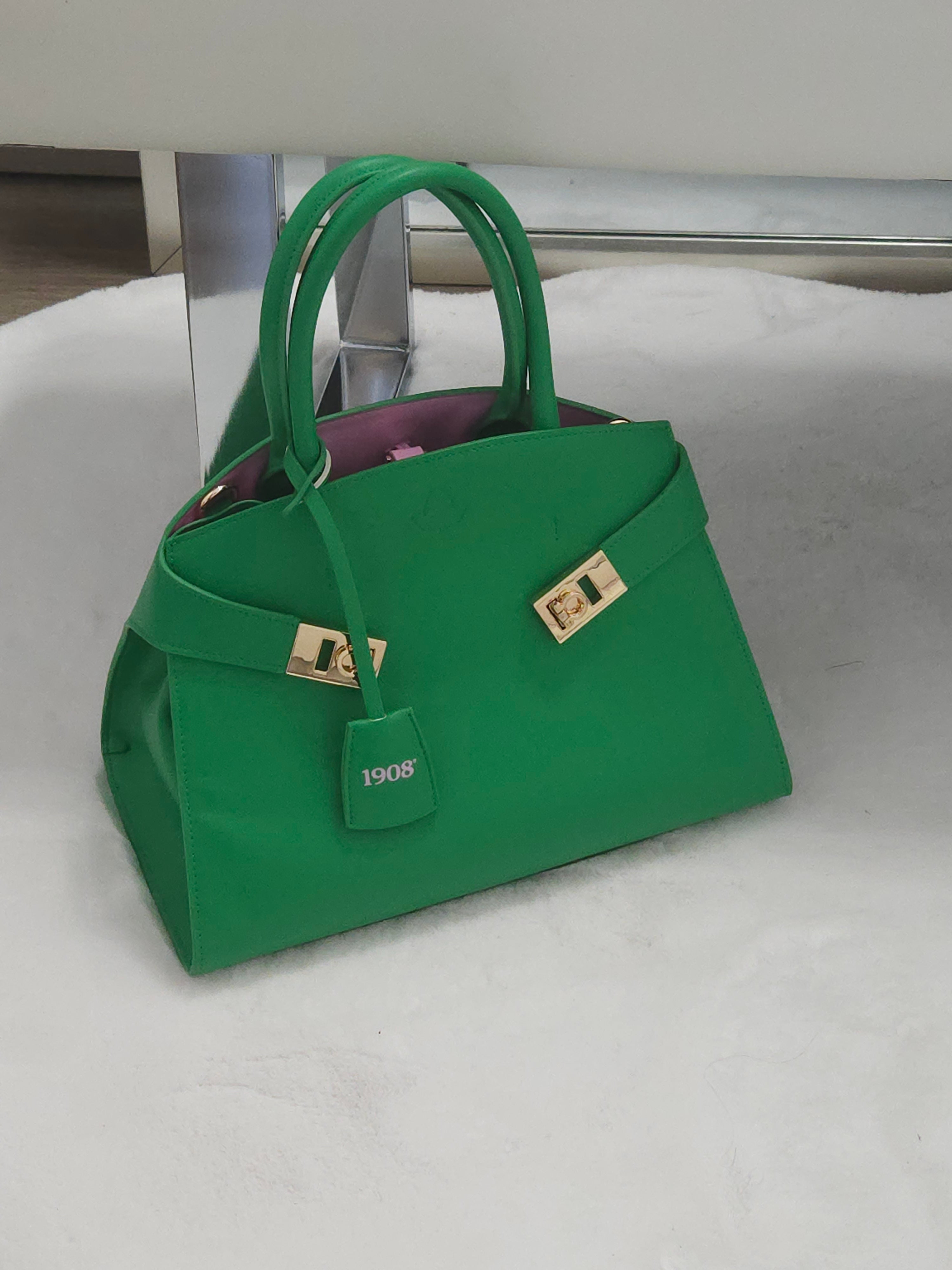 Gorgeous in Green Anyone? ***PRESALE***